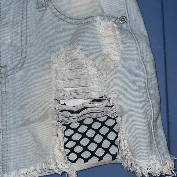 Forever 21 fishnet denim skirt size small - Picture 3 of 4